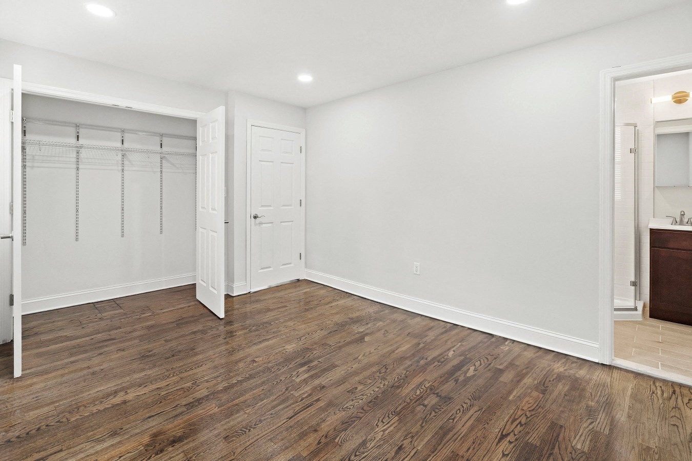 Gallery Photo 16